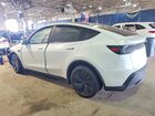 2026 Tesla Model Y White vin: 7SAYGDEE2TA584692