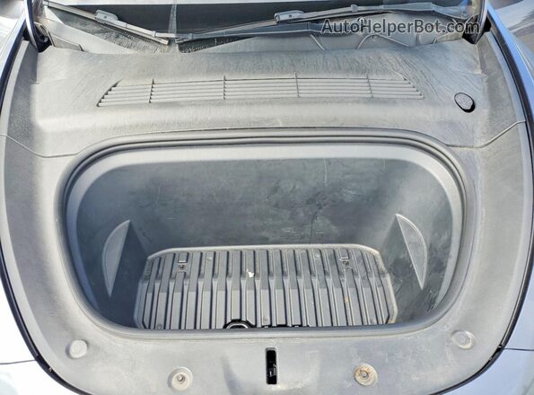 7SAYGDEE3NF402469 2022 TESLA MODEL Gray Vista interior trasera