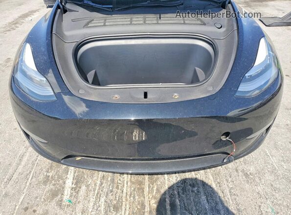 7SAYGDEE3PA140632 2023 TESLA MODEL Black Widok wnętrza z tyłu