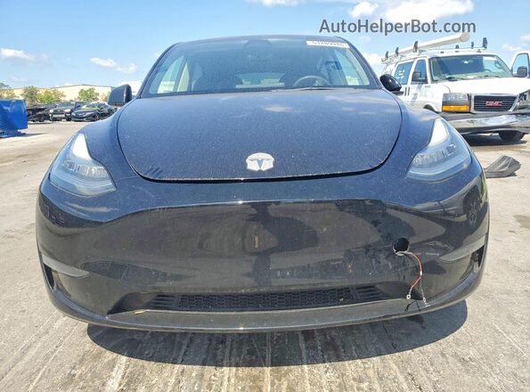 7SAYGDEE3PA140632 2023 TESLA MODEL Black Widok z przodu