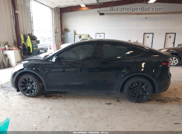 7SAYGDEE3PF838077 2023 TESLA MODEL Y Black უკანა სალონის ხედი