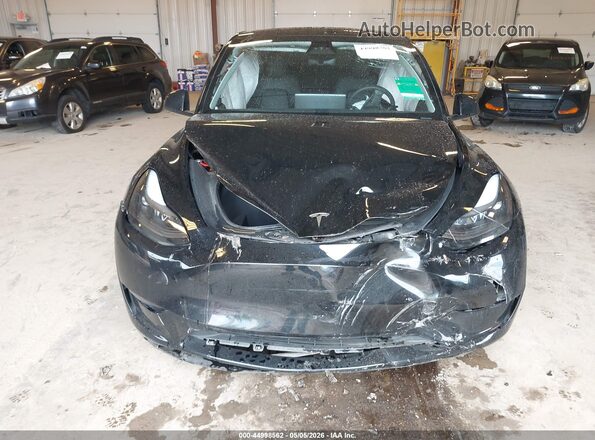 7SAYGDEE3PF838077 2023 TESLA MODEL Y Black წინა ხედი