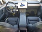 2024 Tesla Model Y Blue vin: 7SAYGDEE3RA230687