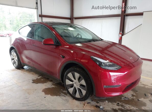 7SAYGDEE3RA289741 2024 TESLA MODEL Y Red Przód prawy