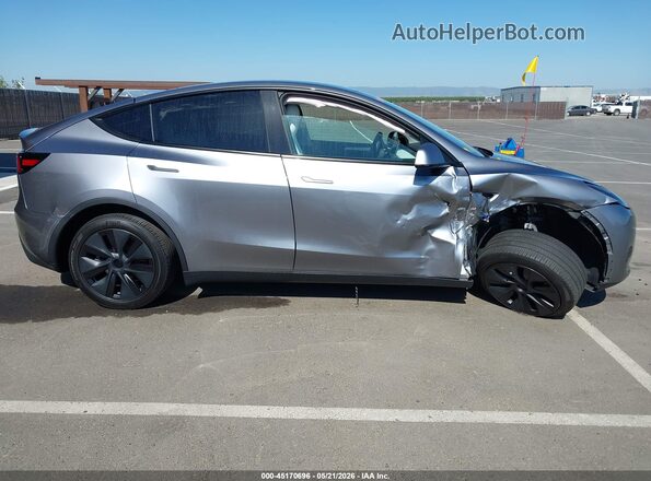 7SAYGDEE3RA325024 2024 TESLA MODEL Y Серый Вид спереди