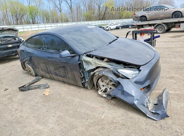 7SAYGDEE3RF030802 2024 TESLA MODEL Gray Delantero derecho