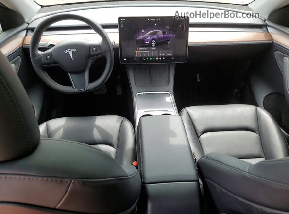 7SAYGDEE3RF030802 2024 TESLA MODEL Gray Vista del salpicadero