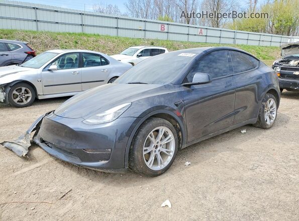 7SAYGDEE3RF030802 2024 TESLA MODEL Gray Vista tres cuartos delantera izquierda