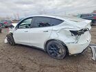 2024 Tesla Model Y White vin: 7SAYGDEE3RF109676