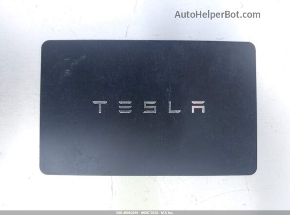 7SAYGDEE4PA025358 2023 TESLA MODEL Y Gray Dashboard view