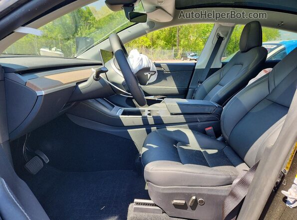 7SAYGDEE4RA305509 2024 TESLA MODEL Black Вид салону спереду