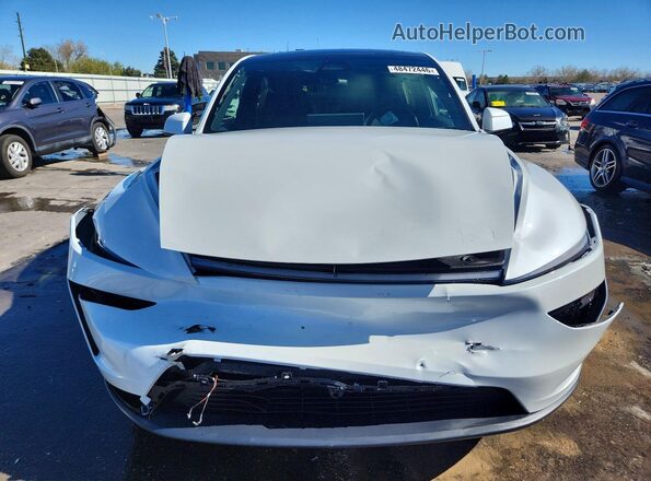 7SAYGDEE4TF573048 2026 TESLA MODEL White Widok z przodu