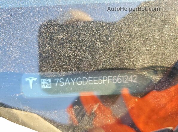 7SAYGDEE5PF661242 2023 TESLA MODEL White Widok wnętrza 360 stopni