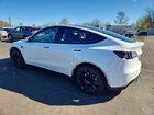 2024 Tesla Model Y Белый vin: 7SAYGDEE5RF002287