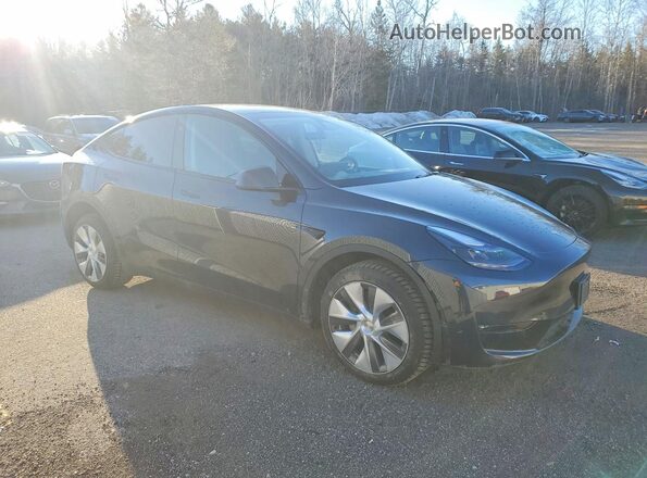 7SAYGDEE5RF989313 2024 TESLA MODEL Black Front right