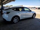 2022 Tesla Model Y White vin: 7SAYGDEE6NF368611
