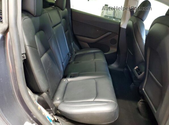 7SAYGDEE6NF445283 2022 TESLA MODEL Gray Вид задньої частини салону