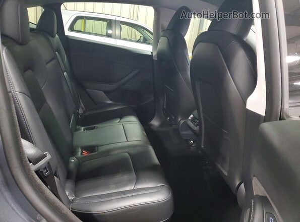 7SAYGDEE6PA031176 2023 TESLA MODEL Gray Вид задніх сидінь