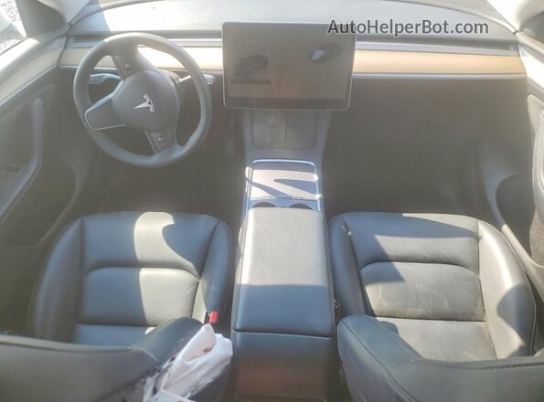 7SAYGDEE6PA032456 2023 TESLA MODEL Y Белый Вид панели приборов