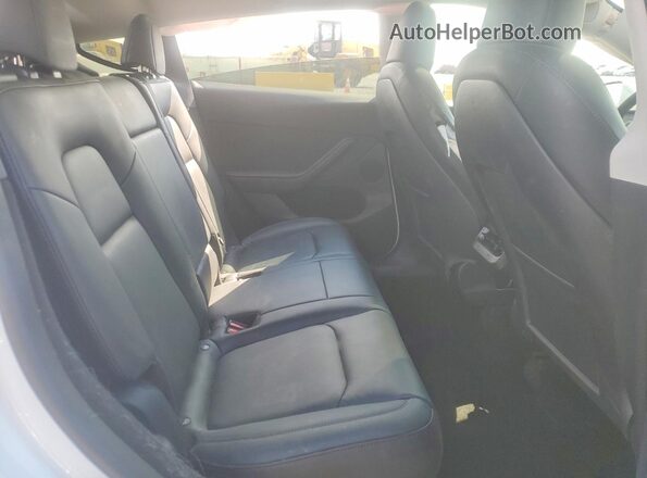 7SAYGDEE6PA032456 2023 TESLA MODEL Y Белый Вид задней части салона