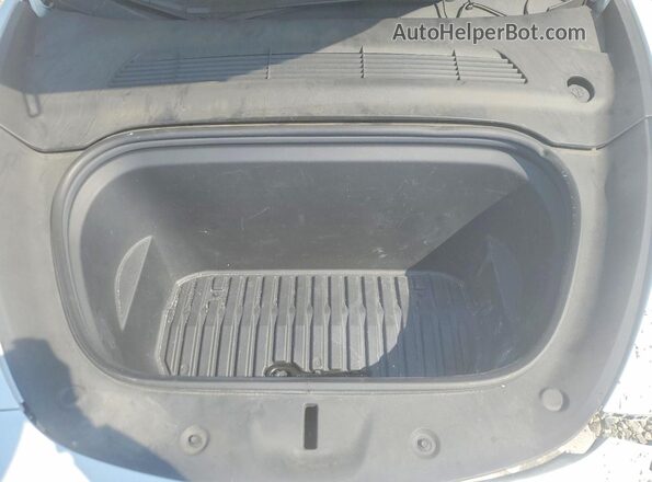7SAYGDEE6PA032456 2023 TESLA MODEL Y Белый Вид подкапотного пространства