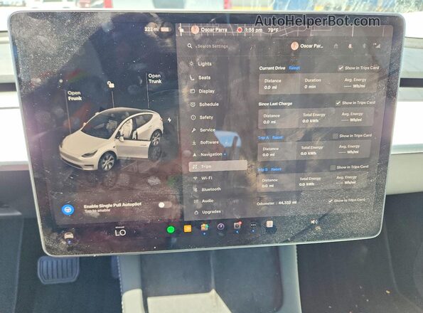7SAYGDEE6PA080071 2023 TESLA MODEL White ხელსაწყოთა პანელის ხედი