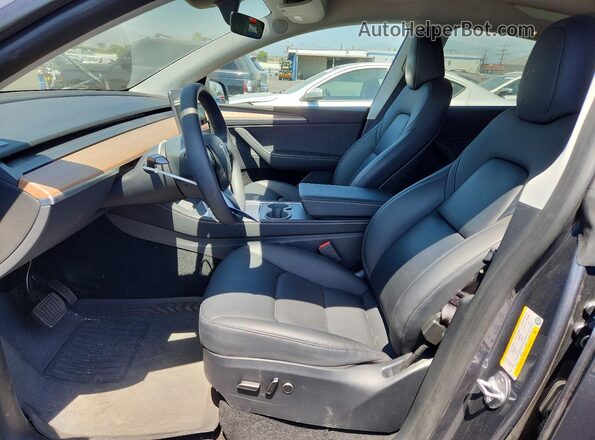 7SAYGDEE6PA151219 2023 TESLA MODEL Gray Front interior view