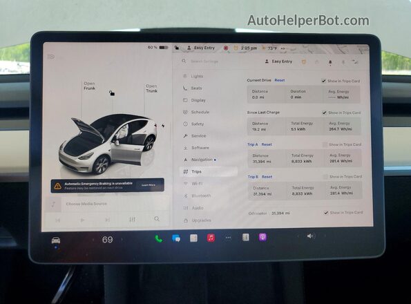 7SAYGDEE6PF636317 2023 TESLA MODEL White Vista del cuadro de instrumentos