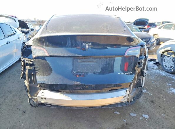 7SAYGDEE6RA220042 2024 TESLA MODEL Черный Вид сзади