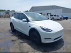 2024 Tesla Model Y Long Range Dual Motor All-wheel Drive White vin: 7SAYGDEE6RA263876