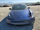 2024 Tesla Model Y Blue vin: 7SAYGDEE6RF005151