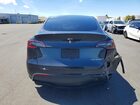 2024 Tesla Model Y Gray vin: 7SAYGDEE6RF041566