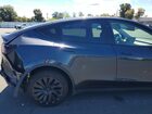 2024 Tesla Model Y Gray vin: 7SAYGDEE6RF041566