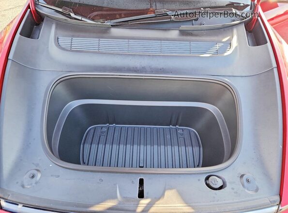 7SAYGDEE6TF562598 2026 TESLA MODEL Red Вид задньої частини салону