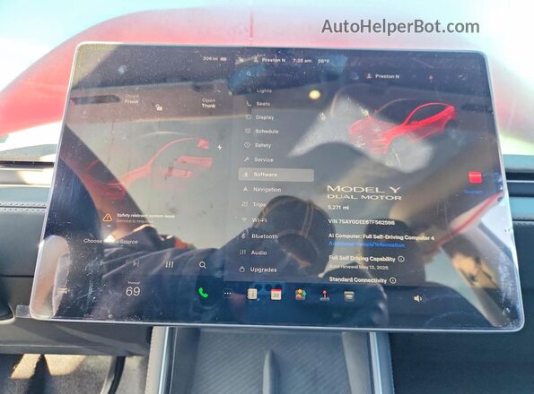 7SAYGDEE6TF562598 2026 TESLA MODEL Red Вид щитка приладів