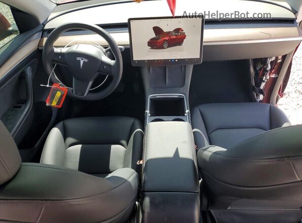 7SAYGDEE7PA102241 2023 TESLA MODEL Red Vista del salpicadero