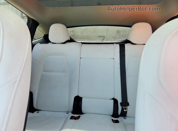 7SAYGDEE7PF616075 2023 TESLA MODEL White Rear seats view