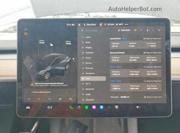7SAYGDEE7RA218266 2024 TESLA MODEL Gray ხელსაწყოთა პანელის ხედი
