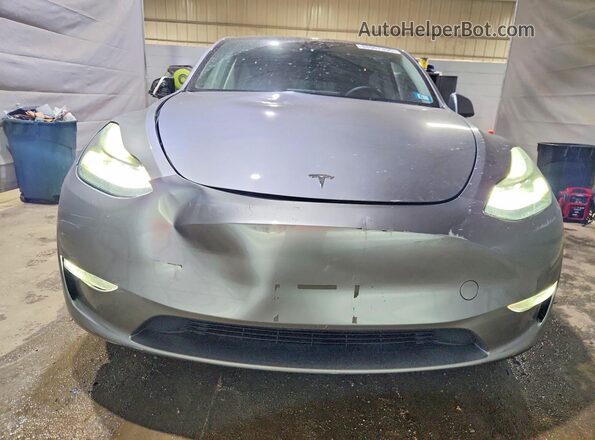 7SAYGDEE7RA290469 2024 TESLA MODEL Gray Вид спереду