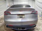 2024 Tesla Model Y Gray vin: 7SAYGDEE7RA290469