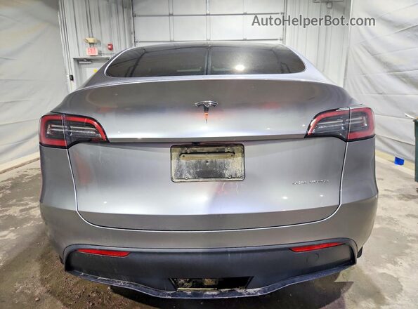 7SAYGDEE7RA290469 2024 TESLA MODEL Gray Вид ззаду
