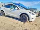 2024 Tesla Model Y Белый vin: 7SAYGDEE7RF117151