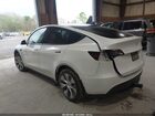 2022 Tesla Model Y Long Range Dual Motor All-wheel Drive White vin: 7SAYGDEE8NF438867