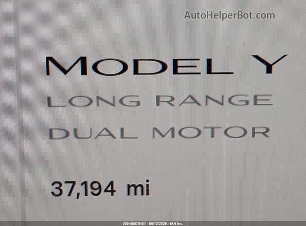 7SAYGDEE8NF568681 2022 TESLA MODEL Y White 