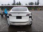 2022 Tesla Model Y Long Range Dual Motor All-wheel Drive White vin: 7SAYGDEE8NF568681