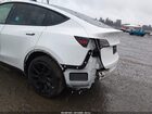 2022 Tesla Model Y Long Range Dual Motor All-wheel Drive White vin: 7SAYGDEE8NF568681