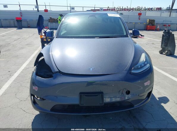 7SAYGDEE8PA034175 2023 TESLA MODEL Y Gray Rear interior view