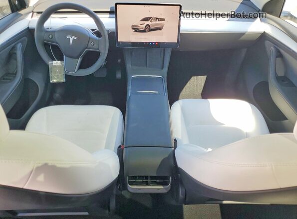 7SAYGDEE8PA097762 2023 TESLA MODEL White Widok deski rozdzielczej