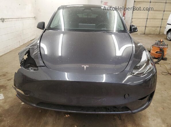 7SAYGDEE8RF176659 2024 TESLA MODEL Charcoal Front view