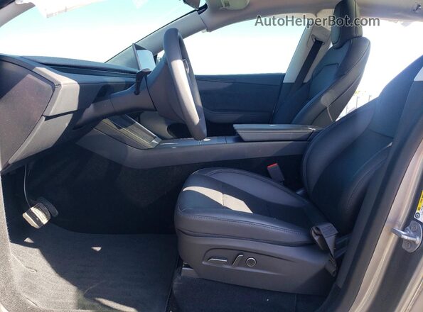 7SAYGDEE8TF461482 2026 TESLA MODEL Silver Вид салону спереду
